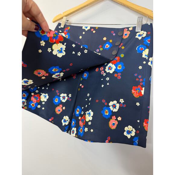Tory Burch Sport Women’s Printed Tech Twill Golf Skort Navy Pansy Bouquet Sz S - Picture 3 of 12